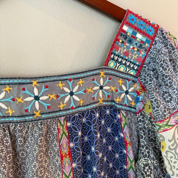 Johnny Was Embroidered Kichica Padme Blouse Silky Patchwork Embroidered Sz XS - Picture 8 of 14